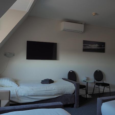 Sexbierum Hotel De Harmonie מראה חיצוני תמונה