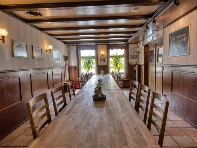 Sexbierum Hotel De Harmonie מראה חיצוני תמונה