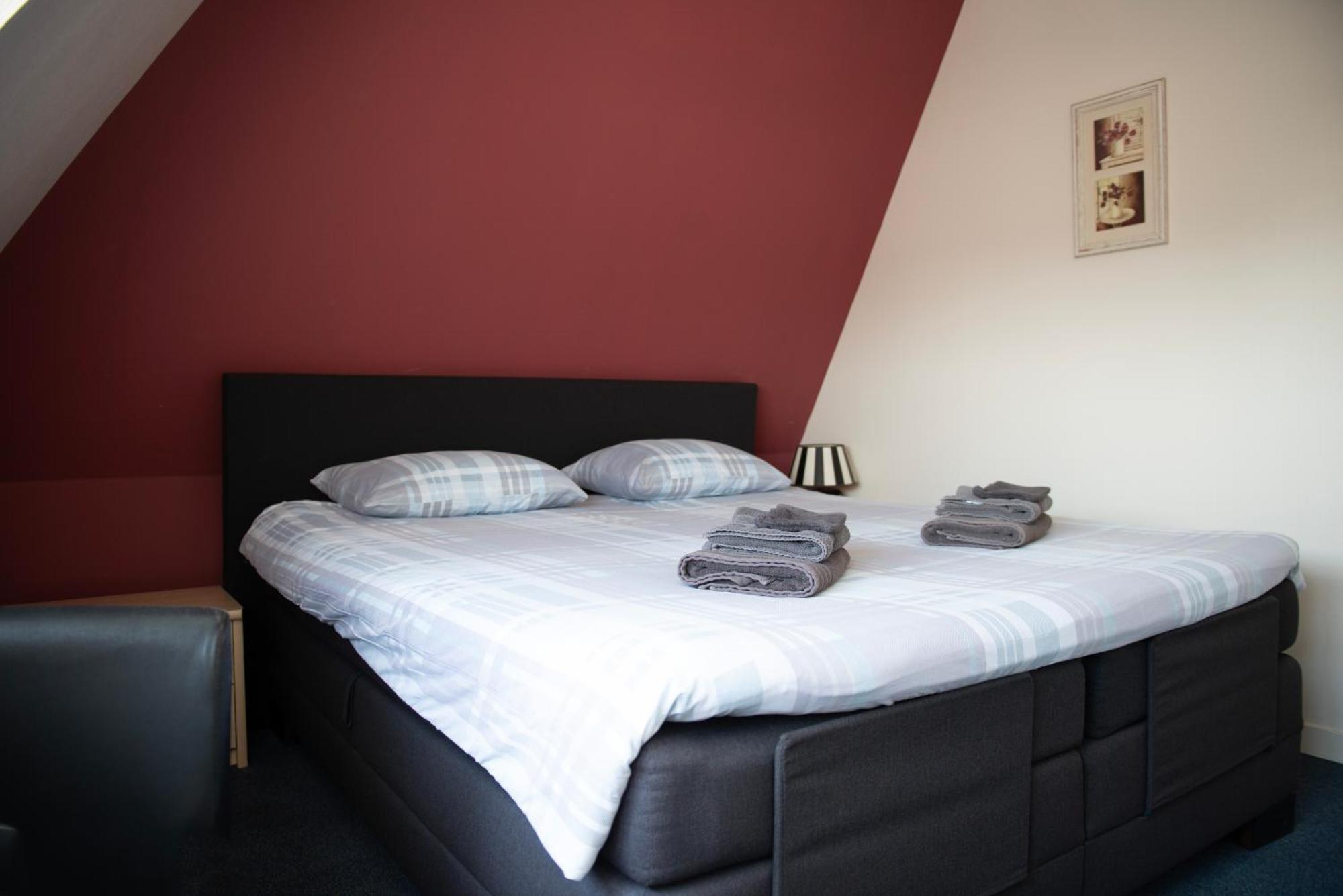 Sexbierum Hotel De Harmonie מראה חיצוני תמונה