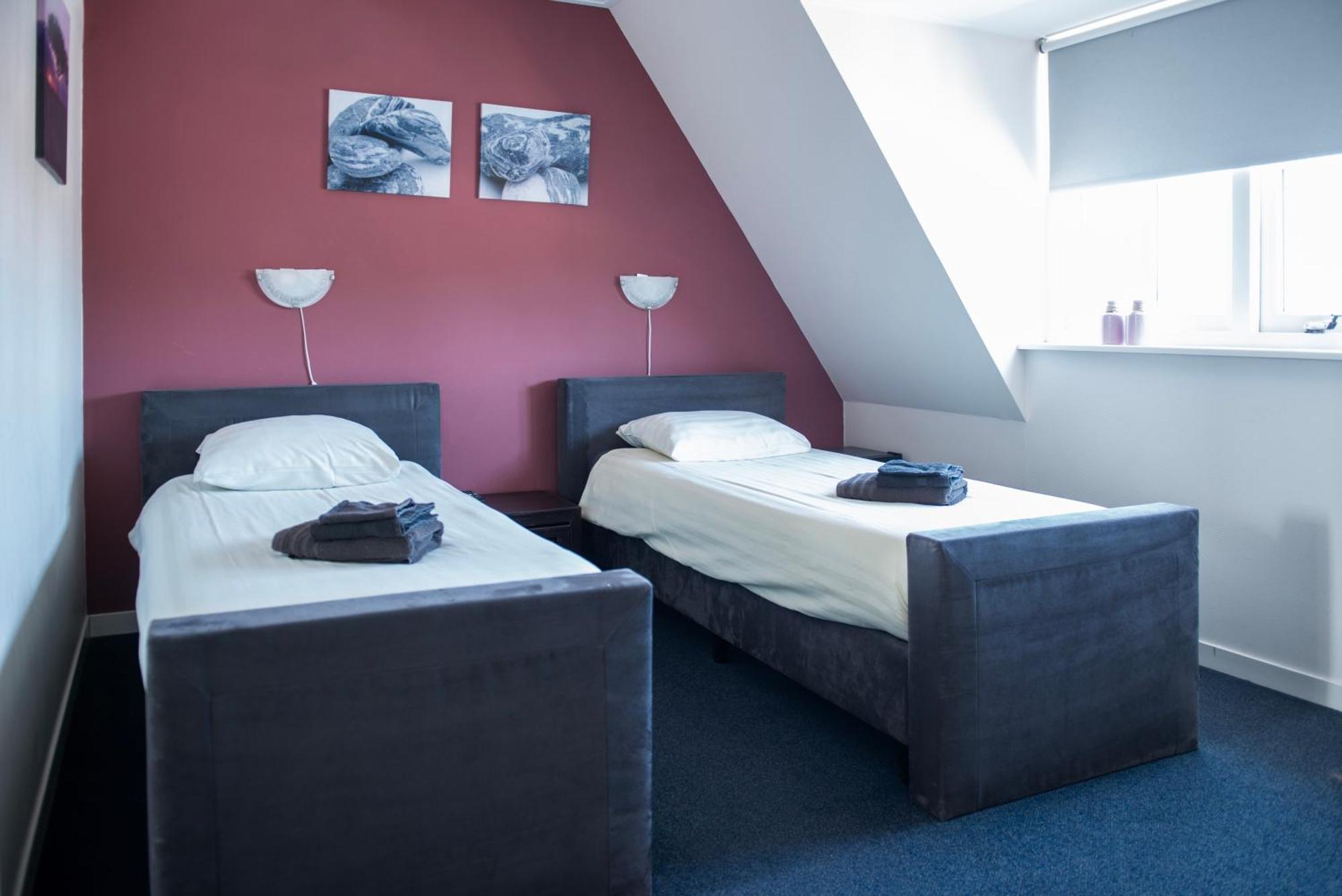 Sexbierum Hotel De Harmonie מראה חיצוני תמונה